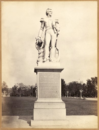 Peel's statue at Flagstaff House in Barrackpore
