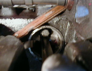 piston with feeler guage
